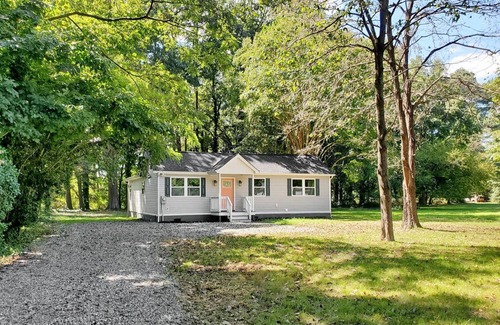 Weems House | The Oyster Tongs "Private Coastal Retreat"