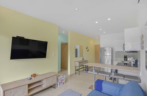 Bejuco Condo | The Palms: Beachfront Condo with AC and pools!