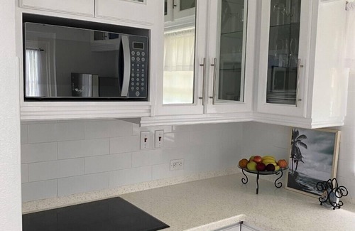 Husbands Apartment | The Palms Diamond-Delightful Decorous, your host is Dependable