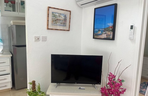 Husbands Apartment | The Palms Diamond-Delightful Decorous, your host is Dependable