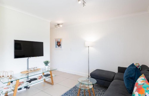 Observatory Apartment | The Paragon Urbane CENTRALLY LOCATED, MODERN COMFORTS