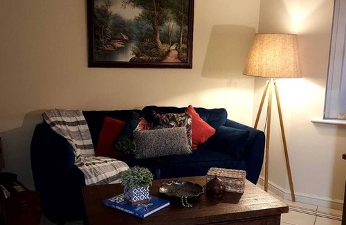 Wakefield House | The Parkview House , City location and easy access to motorways