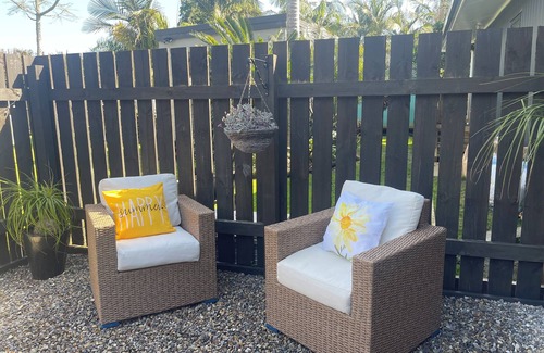 Kerikeri Apartment | The Parrot Place - The Parrots Nest