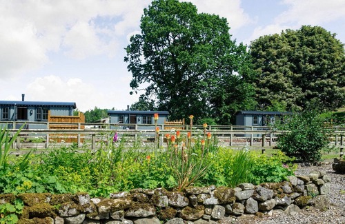 Langcliffe Cottage | The peaceful position surrounded by stunning countryside and beautiful walks.