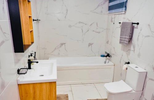 Madina Apartment | The Pearls - Penthouse