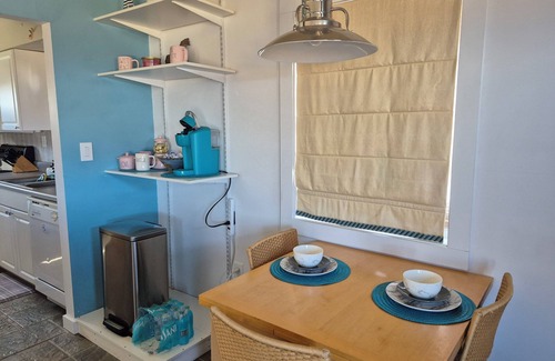 Columbia Cottage | The Pelican Cottage on The Albemarle Sound with waterviews in nearly every room
