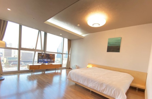 Yeonsu-gu Apartment | The Pent Songdo 3bd 2ba Central park
