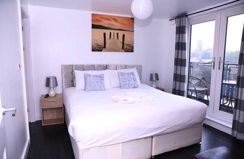 Oldham Apartment | The Penthouse With Balcony (29)