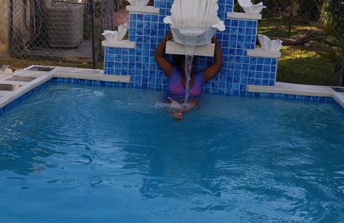 Nassau House | The Perfect Island Getaway #4