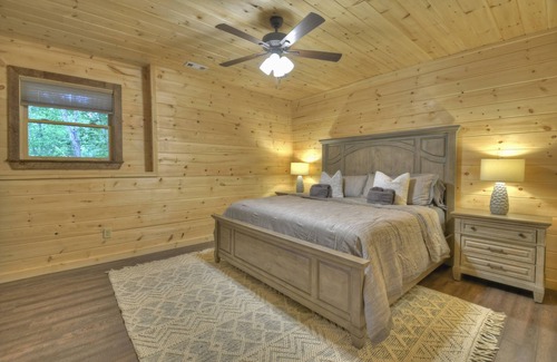Cherry Log Cabin | "The Perfect Landing" Beautiful View Newly built Cabin in 2022!