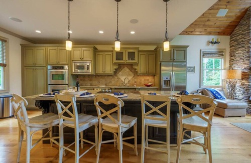 Gainesville Apartment | The Perry Lake House