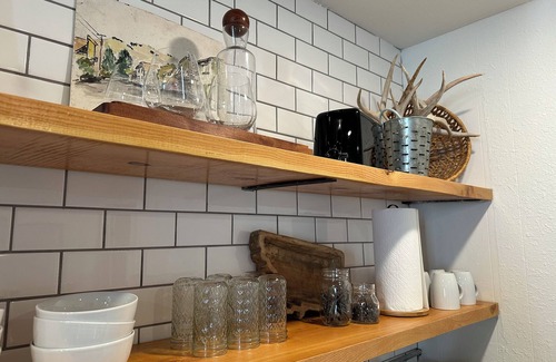 Dillon Apartment | The Pheasant 1- A Fully Renovated Historic Apartment in charming Dillon, Montana