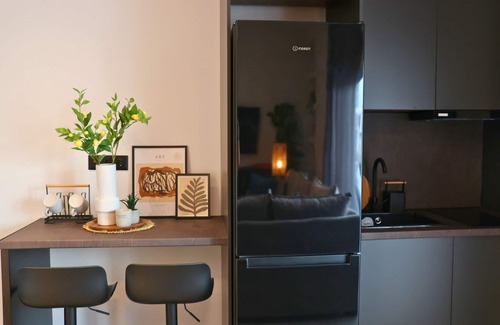 Kallithea Apartment | The Philosopher's Abode