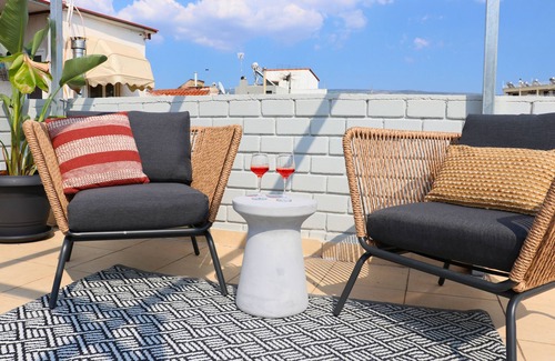 Kallithea Apartment | The Philosopher's Abode