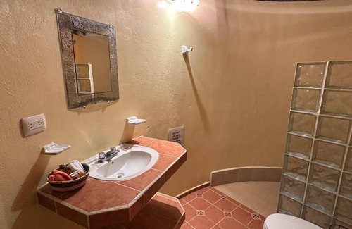 Santa Elena Bed & Breakfast | The Pickled Onion B&B and Restaurant Uxmal