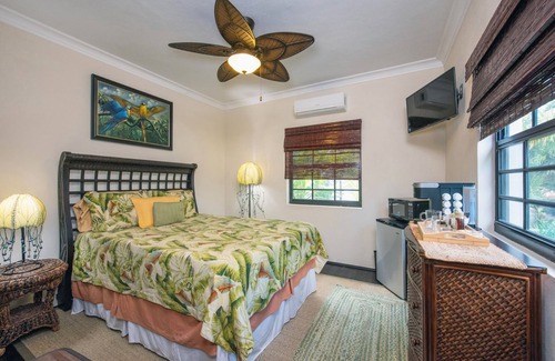 Rock Sound House | The Pilot House, Room #4 Beautiful Hotel Style Room in a Private Setting!