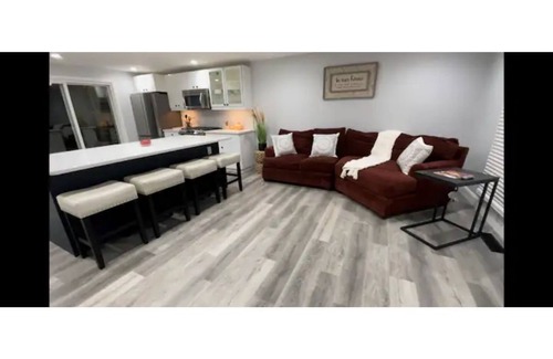 Columbus House | The Pilot's Private Home 4BR/2BA w/Pergola