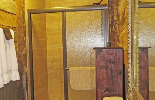 Hardin County House | The Pine Ridge Home by Garden of the Gods in the Shawnee National Forest