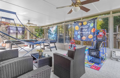Portsmouth House | The Pines - Family Entertainment Room