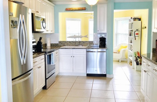 Rum Point House | The Pink Beach House - Private House and Pool directly on the Beach, Rum Point