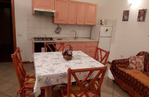 Monserrato Apartment | THE PINK HOUSE - LOVELY TWO-ROOM APARTMENT IN THE HINTERLAND OF CAGLIARI