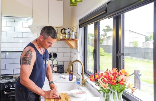 Pauanui House | The Pirate's Rest, a tiny home by the beach.