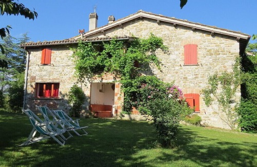Mengara House | The Pitcher of Valdichiascio. Charming old farmhouse with swimming pool