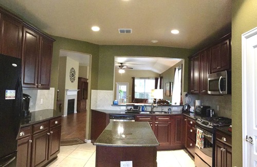 Wetmore House | The Place to Relax in San Antonio, only 10 min away from Six Flags Fiesta Texas!