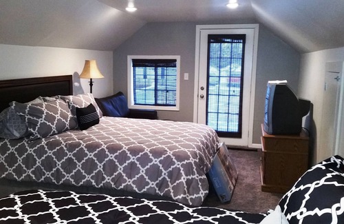 Jefferson House | The place to stay when visiting Greene County!