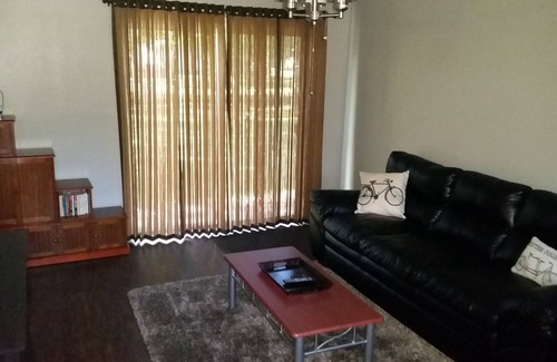 Jefferson House | The place to stay when visiting Greene County!