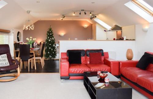 Lampeter House | The Plucking Barn