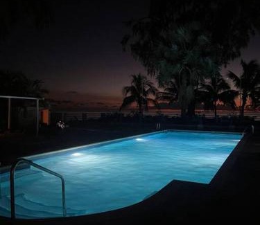 Sandy Lane Apartment | The Pod, access to Pool & Beach Club, Sunset Crest