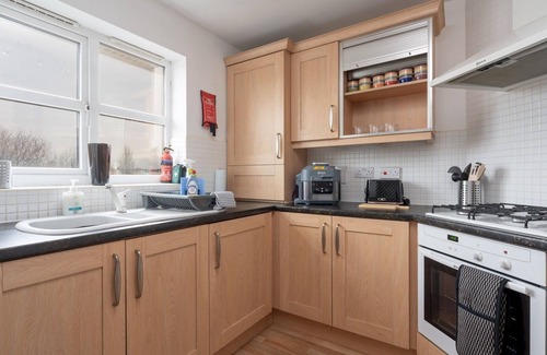 Liverpool Apartment | The Point, 2 Bed Flat, Parking - Pass the Keys