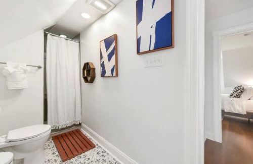 East Liberty House | The Point State Room on Beatty