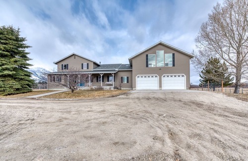 Grantsdale House | The Ponds-A Working Ranch