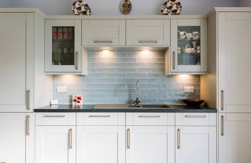 Newport Cottage | The Poppies