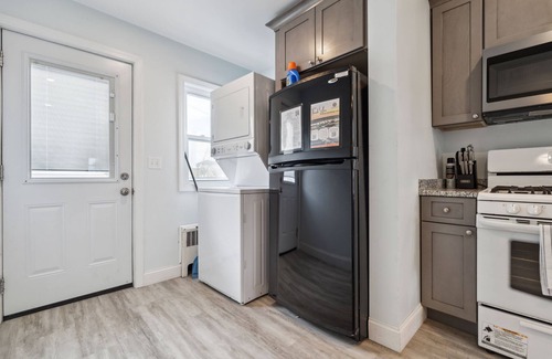 Hampton Apartment | The Porch | Ocean Views | New Design | A/C