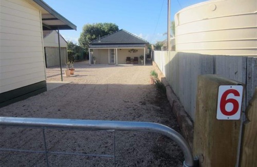 Port Vincent House | The Porthole - close to beach. Winter Off Peak Special!