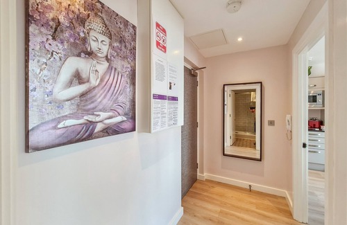 Barnwood Apartment | The Post House Green by Fortuna Property, The Post House Green Apartment