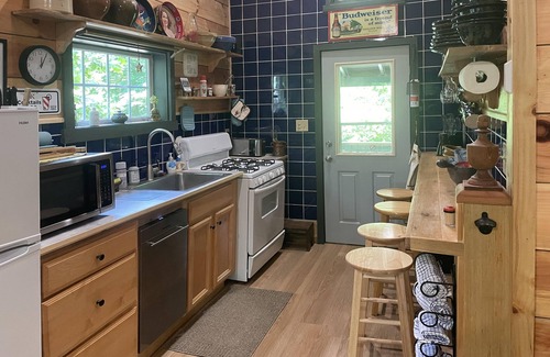 Leicester Cabin | The Pottery Cabin
