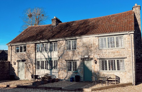 Mathern Cottage | The Potting Shed – A Historic Haven with Modern & Stylish Comforts
