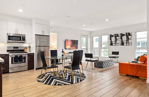 Carthay Circle Condo | The Prada Two-Bedroom Suite