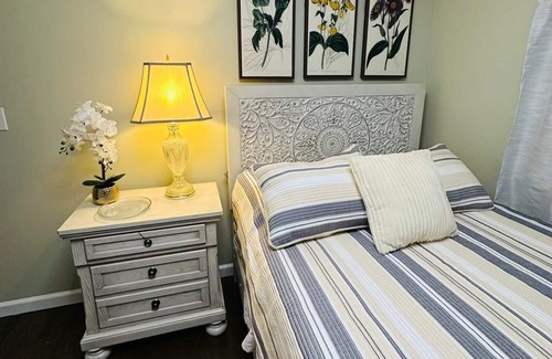 Yardville-Groveville Bed & Breakfast | The Princeton Three, Cozy 3BR Retreat w/BBQ Patio