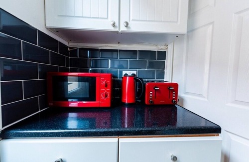 Northampton House | The Private Villa, Northampton Centre, Sleeps 12