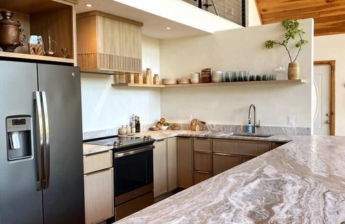 Ellijay Cabin | The Proper Deer-Nordic Inspo, Lots of Amenities!