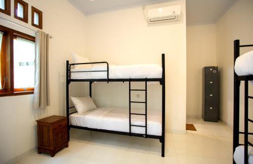 Sampalan Hotel | The Puncak Santhi Inn