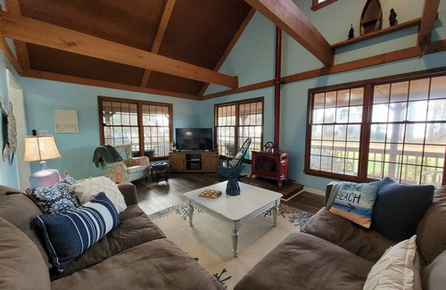 Onancock House | The Quarter Deck/Spacious Home with Water views!