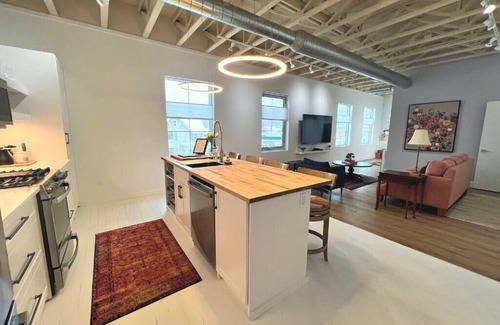 Grafton Apartment | The Quarters | Suite 3