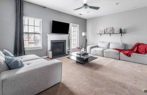 Charlotte House | The Queen City's Lenox | WFH Ready
