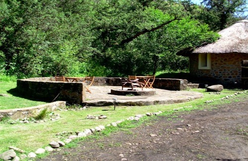 Hlotse House | The Queen-Size-Bed Riverside Huts